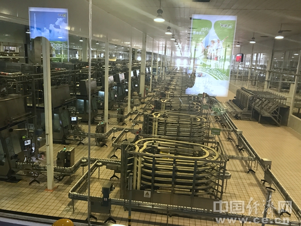 gh1811108呼和浩特蒙牛工厂郝雅荃产业市场.jpg